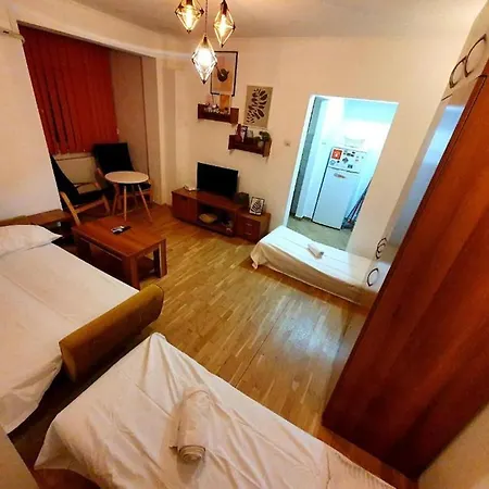 2 Camere, Ultracentral, Piata Universitatii 1 * Bucharest